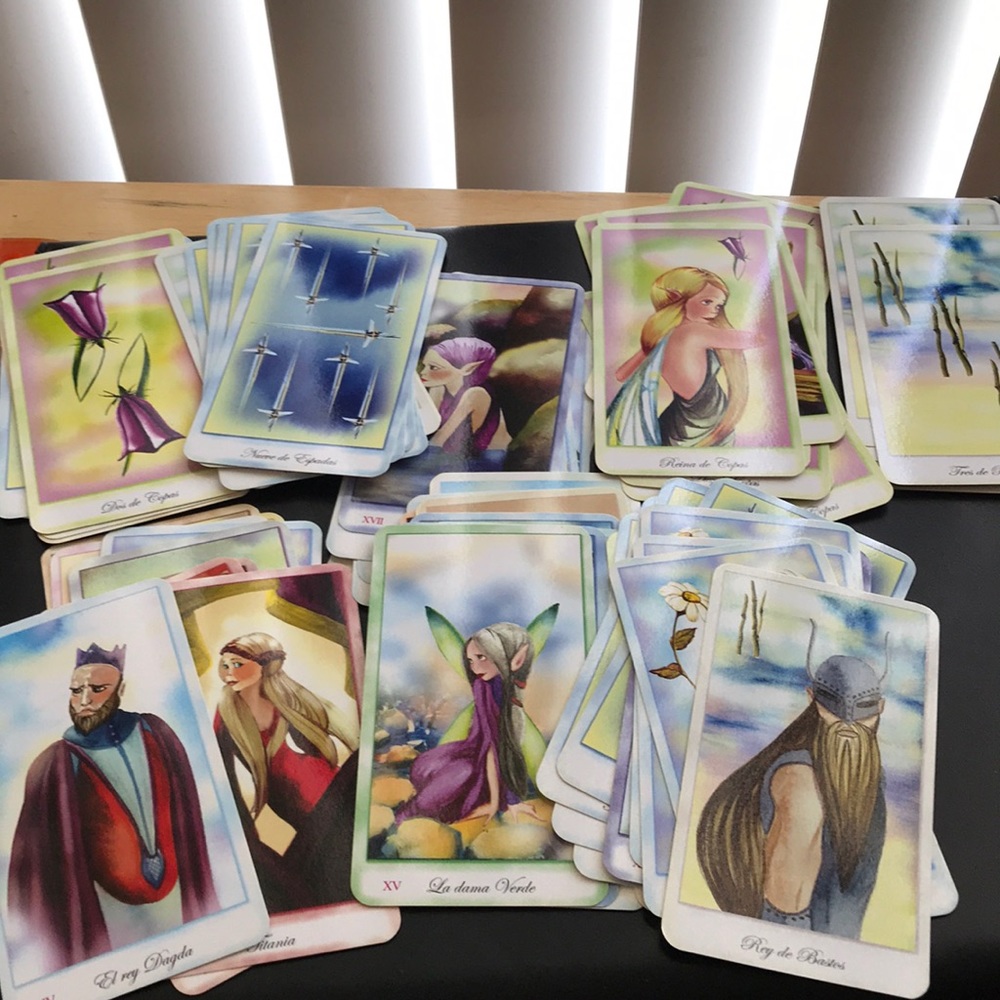 Stunning Hispanic Tarot Taro 78 cards Desk